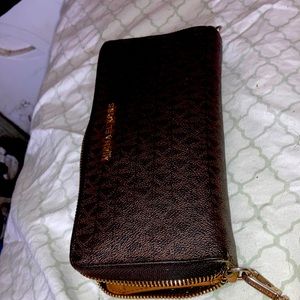 Used Mk woman wallet